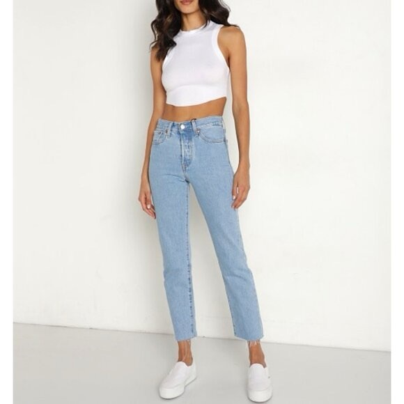 Levis Premium Jeans Women 29 Blue Wedgie Straight High Rise Denim Button Fly - Picture 3 of 8